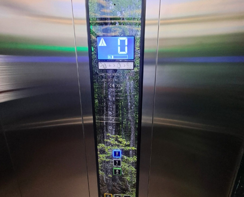 Tipkala dizala usklađena s interijerom kabine